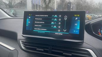 Peugeot 3008 SUV 1.6 13.2kWh Allure Premium SUV 5dr Petrol Plug-in Hybrid e-EAT E