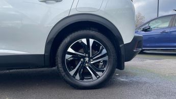 Peugeot 2008 50kWh Allure Premium SUV 5dr Electric Auto (136 ps)