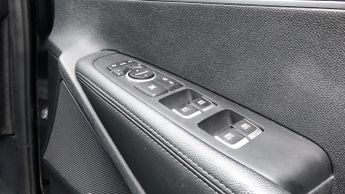 Kia Sorento 2.2 CRDi KX-2 SUV 5dr Diesel Auto AWD Euro 6 (s/s) (197 bhp)