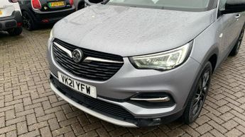 Vauxhall Grandland X 1.2 Turbo SRi Nav SUV 5dr Petrol Auto Euro 6 (s/s) (130 ps)