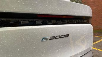 Peugeot 3008 73kWh GT SUV 5dr Electric Auto (210 ps)