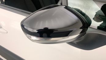 Citroen C3 1.2 PureTech PLUS Hatchback 5dr Petrol EAT6 Euro 6 (s/s) (110 ps