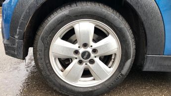 Mini Convertible 1.5 Cooper Classic Convertible 2dr Petrol Steptronic Euro 6 (s/s