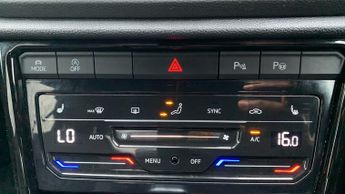 Volkswagen T-Roc 1.5 TSI R-Line SUV 5dr Petrol DSG Euro 6 (s/s) (150 ps)