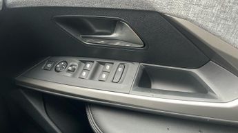 Peugeot 3008 73kWh Allure SUV 5dr Electric Auto (210 ps)