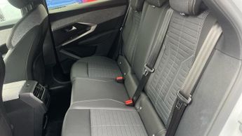 Peugeot 3008 73kWh Allure SUV 5dr Electric Auto (210 ps)