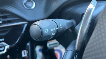 Peugeot 208 1.2 HYBRID GT Hatchback 5dr Petrol Hybrid e-DSC6 Euro 6 (s/s) (1