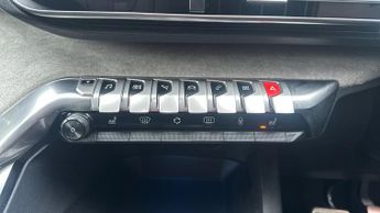 Peugeot 3008 SUV 1.6 13.2kWh GT Premium SUV 5dr Petrol Plug-in Hybrid e-EAT Euro 