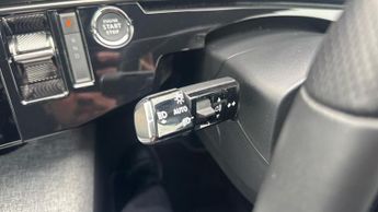 Peugeot 3008 73kWh GT SUV 5dr Electric Auto (210 ps)