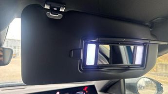 Peugeot 3008 73kWh GT SUV 5dr Electric Auto (210 ps)
