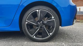 Peugeot 308 54kWh GT Hatchback 5dr Electric Auto (156 ps)