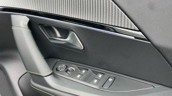 Peugeot 2008 54kWh GT SUV 5dr Electric Auto (7kW Charger) (156 ps)