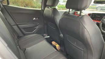 Vauxhall Mokka Electric 50kWh GS SUV 5dr Electric Auto (136 ps)