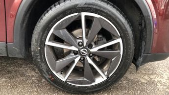 Nissan Qashqai 1.3 DIG-T MHEV Tekna SUV 5dr Petrol Hybrid XTRON Euro 6 (s/s) (1