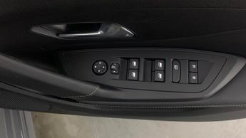 Peugeot 308 Sw 1.2 HYBRID GT Estate 5dr Petrol Hybrid e-DSC6 Euro 6 (s/s) (136 