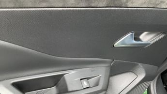 Peugeot 308 54kWh GT Hatchback 5dr Electric Auto (156 ps)