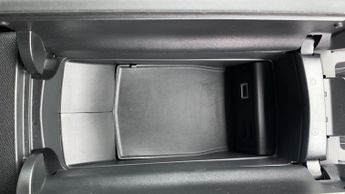 Peugeot 308 54kWh GT Hatchback 5dr Electric Auto (156 ps)