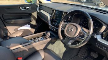 Volvo Xc60 2.0 B4 MHEV Momentum Pro SUV 5dr Diesel Hybrid Auto AWD Euro 6 (