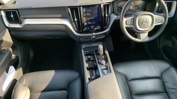 Volvo Xc60 2.0 B4 MHEV Momentum Pro SUV 5dr Diesel Hybrid Auto AWD Euro 6 (
