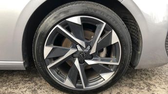 Peugeot 308 1.2 PureTech Allure Premium Hatchback 5dr Petrol EAT Euro 6 (s/s