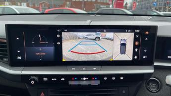 Vauxhall Grandland 1.2 Ultimate SUV 5dr Petrol Hybrid e-DCT Euro 6 (s/s) (136 ps)