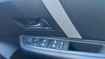 Citroen C4 50kWh e-series Hatchback 5dr Electric Auto (7.4kW Charger) (136 