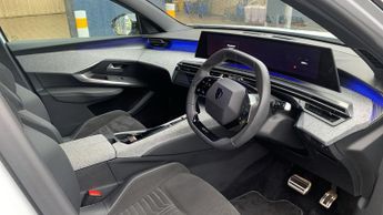 Peugeot 3008 73kWh GT SUV 5dr Electric Auto (210 ps)