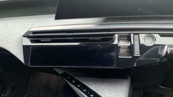 Peugeot 3008 73kWh GT SUV 5dr Electric Auto (210 ps)