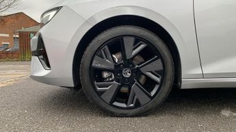 Vauxhall Astra Electric 54kWh GS Hatchback 5dr Electric Auto (156 ps)