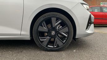 Vauxhall Astra Electric 54kWh GS Hatchback 5dr Electric Auto (156 ps)