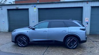 Peugeot 5008 73kWh GT SUV 5dr Electric Auto (210 ps)