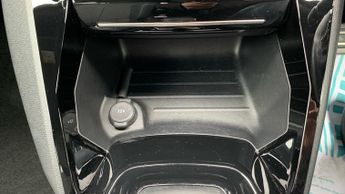 Peugeot 2008 50kWh GT SUV 5dr Electric Auto (7kW Charger) (136 ps)