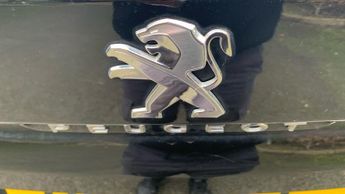 Peugeot 3008 SUV 1.2 PureTech Allure Premium SUV 5dr Petrol EAT Euro 6 (s/s) (130