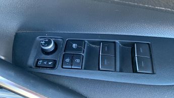 Toyota Corolla 1.8 VVT-h GR SPORT Hatchback 5dr Petrol Hybrid CVT Euro 6 (s/s) 