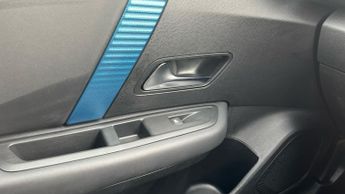 Citroen C4 50kWh Sense Hatchback 5dr Electric Auto (7.4kW Charger) (136 ps)