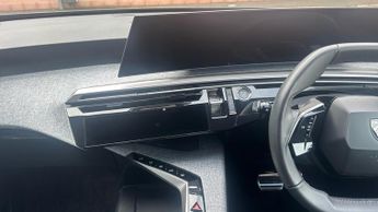 Peugeot 3008 73kWh Allure SUV 5dr Electric Auto (210 ps)