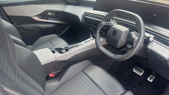 Peugeot 3008 73kWh Allure SUV 5dr Electric Auto (210 ps)