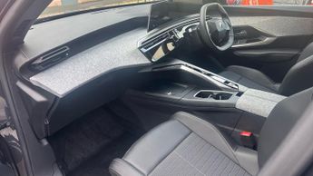 Peugeot 3008 73kWh Allure SUV 5dr Electric Auto (210 ps)