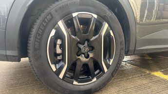 Peugeot 3008 73kWh Allure SUV 5dr Electric Auto (210 ps)