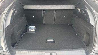 Peugeot 3008 73kWh Allure SUV 5dr Electric Auto (210 ps)