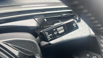 Peugeot 3008 73kWh Allure SUV 5dr Electric Auto (210 ps)