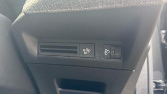 Peugeot 3008 73kWh Allure SUV 5dr Electric Auto (210 ps)