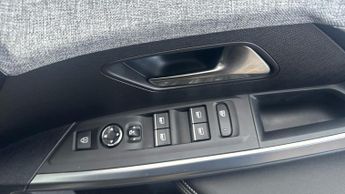 Peugeot 3008 73kWh GT SUV 5dr Electric Auto (210 ps)