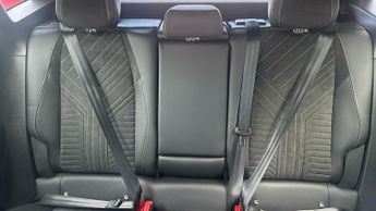 Peugeot 3008 73kWh GT SUV 5dr Electric Auto (210 ps)