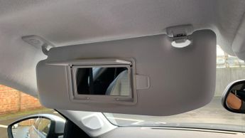 Peugeot 208 50kWh Allure Premium Hatchback 5dr Electric Auto (136 ps)