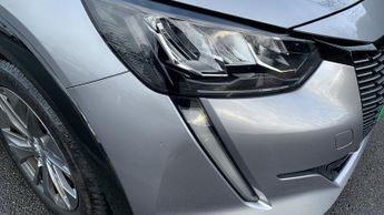 Peugeot 208 50kWh Allure Premium Hatchback 5dr Electric Auto (136 ps)