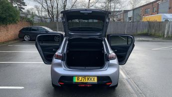 Peugeot 208 50kWh Allure Premium Hatchback 5dr Electric Auto (136 ps)