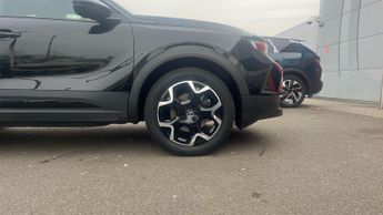 Vauxhall Mokka Electric 54kWh Design SUV 5dr Electric Auto (Long Range) (156 ps)