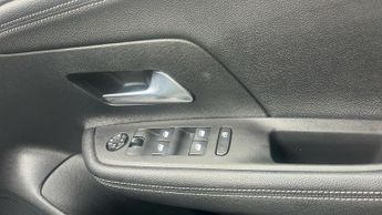 Vauxhall Mokka Electric 54kWh Design SUV 5dr Electric Auto (Long Range) (156 ps)