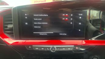 Vauxhall Mokka Electric 54kWh Design SUV 5dr Electric Auto (Long Range) (156 ps)